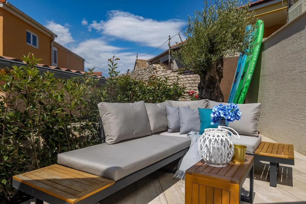 Villa Arca, Sea View/Sauna/Open/Closed/Heated Pool Nin Croatia