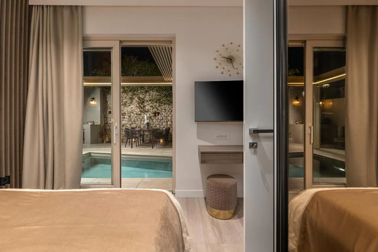 Villa Arca, Sea View/Sauna/Open/Closed/Heated Pool Nin